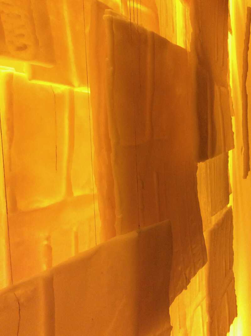 Lichtspielhaus%20beeswax%20lightinstallation%202016.jpeg
