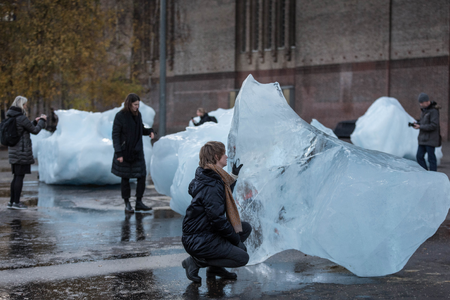 Ice Watch by Olafur Eliasson and Minik Rosing. Supported by Bloomberg<br />Installation: Bankside, outside Tate Modern, 2018. Photo: Justin Sutcliffe © 2018 Olafur Eliasson