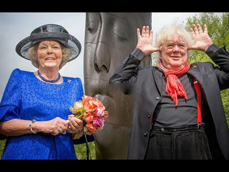 Prinses Beatrix heeft vrijdag 22 mei de internationale sculptuurroute ARTZUID 2015 geopend. Dat deed de Prinses in Amsterdam-Zuid.De opzet van de openluchtte...